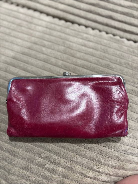 HOBO Handbags - HOBO Leather Kiss-Lock Wallet in Burgundy